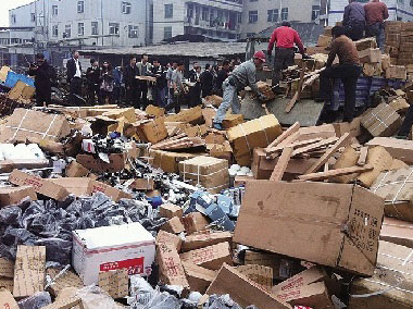 上海物质回收 上门回收废旧仓库物资*